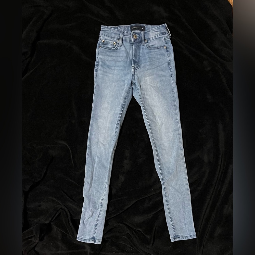 Aeropostale Light Washed Jeans